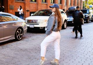 Celebrity fashion style: street looks and trend-setting outfits